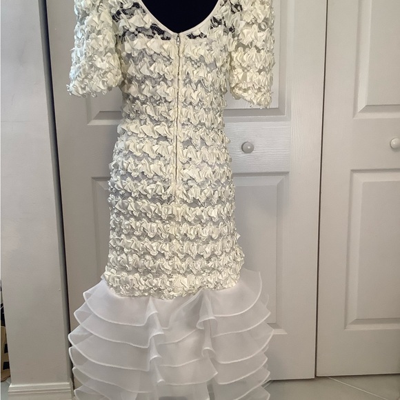 Elegant White Ruffled Dress - Picture 3 of 12